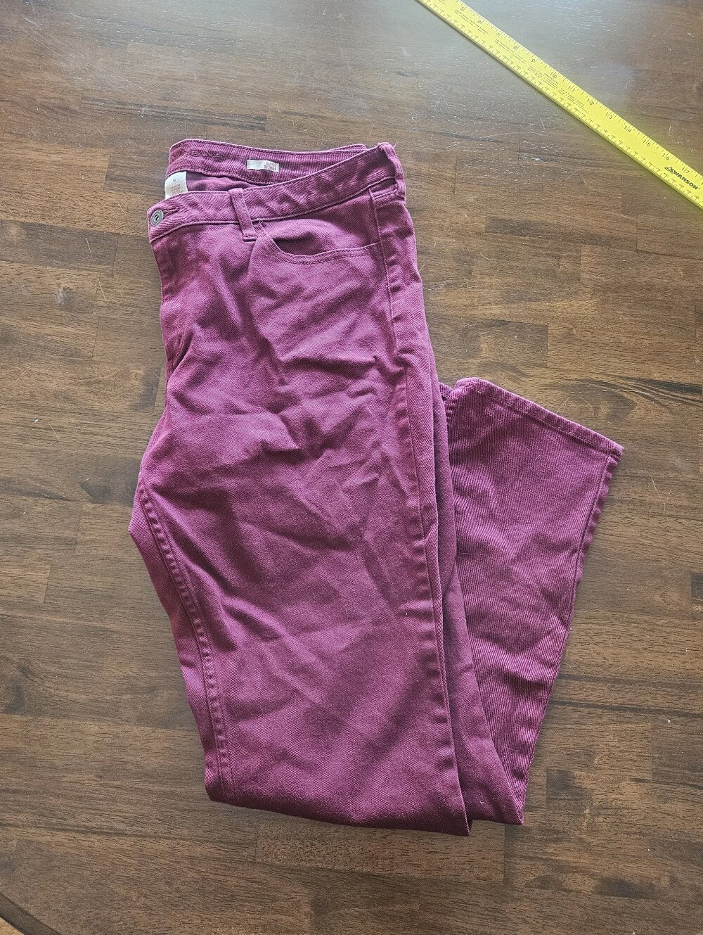 Arizona Jeans Women’s Burgandy Skinny Jeans Size 19